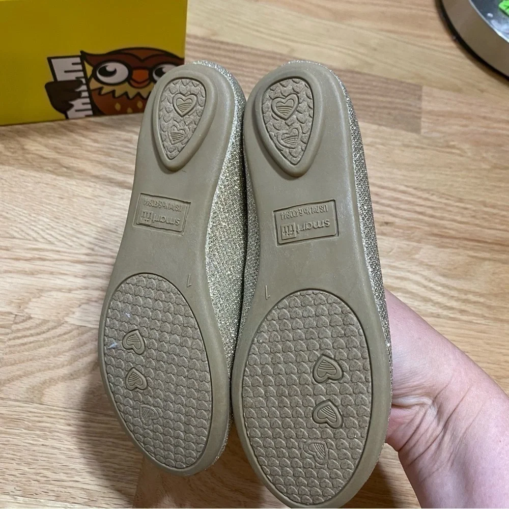 Smartfit Gold Flats Shoes NEW Kids Girls Youth Sz 1